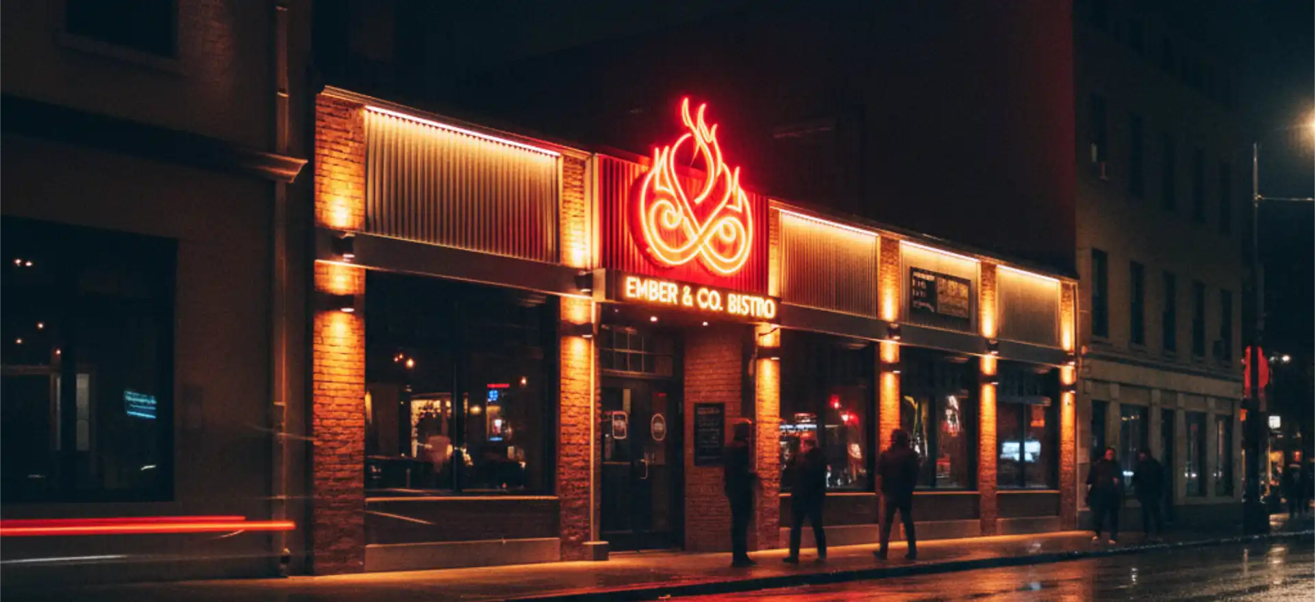 /assets/images/home/commercial-permanent-outdoor-lighting